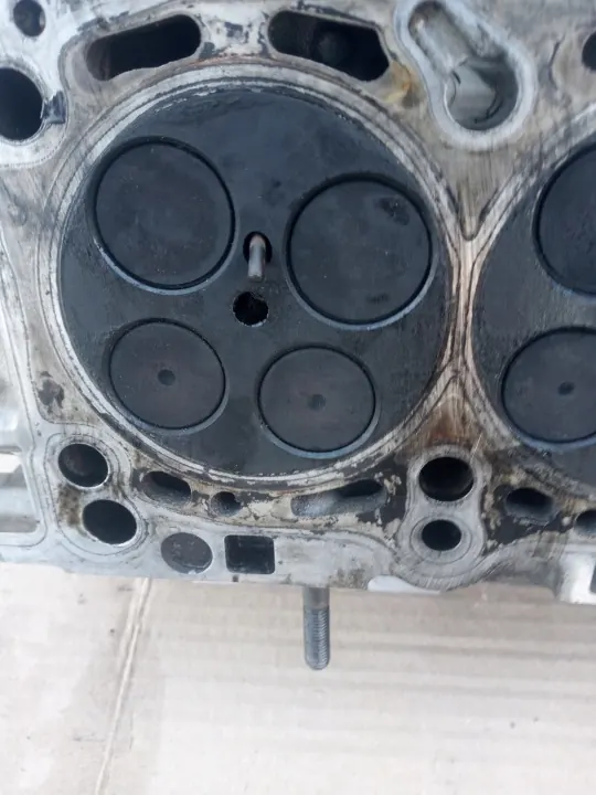 OEM 059103063CT Culasse gauche Audi A4 B7 image 8