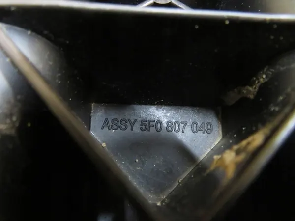 Suporte de montagem do para-choque dianteiro Seat Leon direito image 6