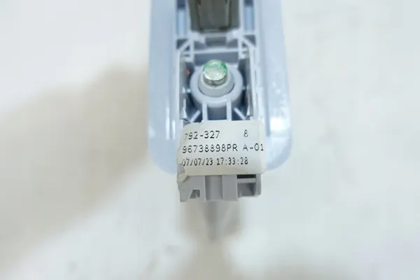 Peugeot 208 II solskydd vänster OEM 96738898 - Begagnad image 5