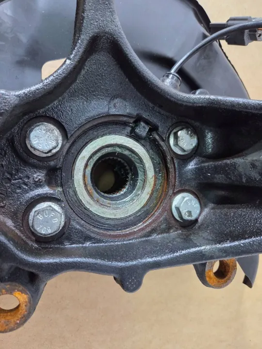 J11 Radträger Links oder Rechts Vorne Nissan Qashqai II image 4