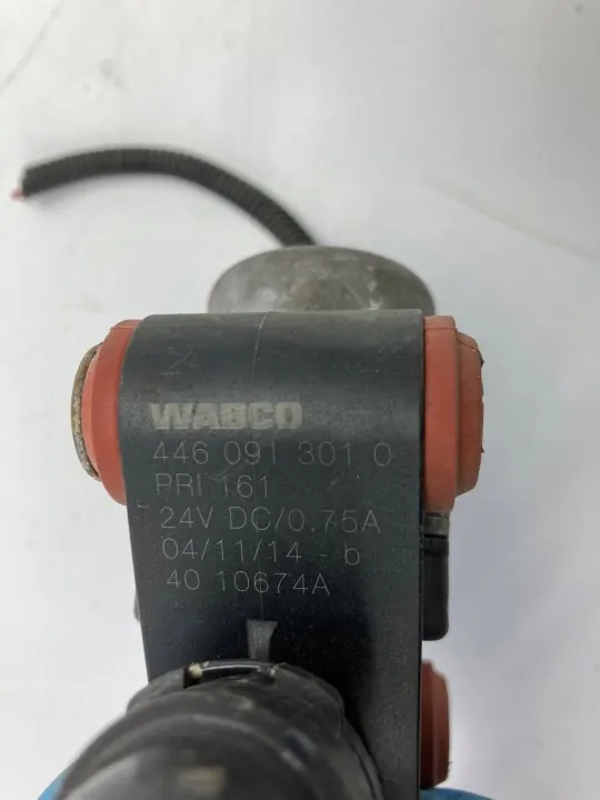 AdBlue-lämmittimen venttiili OEM 4460913010N Iveco image 4