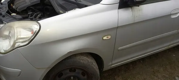 Parafuso Frontal Esquerdo Kia Picanto I Lift 08-11 Branco OEM image 1