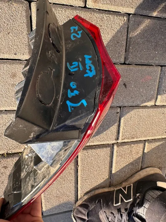 OEM 92402-G4 Oikea Takavalo Hyundai i30 III:lle image 6