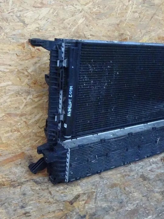 Sistema de refrigeración AUDI A4 B8 8K 2.0 TDI Intercooler image 2