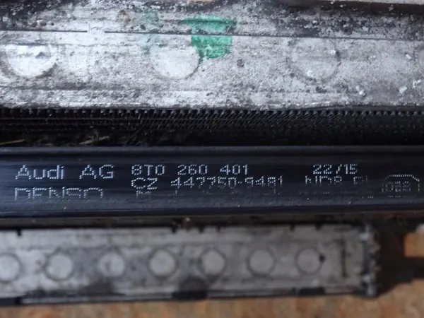 Sistema de refrigeración AUDI A4 B8 8K 2.0 TDI Intercooler image 5