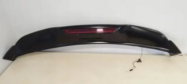 Porsche Cayenne Heckklappenspoiler OEM 4L0945097 - Gebraucht image 2