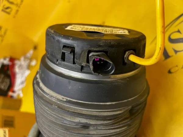 Takapään Ilmasäiliöt Porsche Panamera 970 3.0 S E-Hybrid image 3