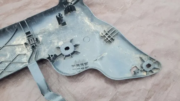 Dacia Duster II Achterbalkafdekking OEM 555829892R image 5