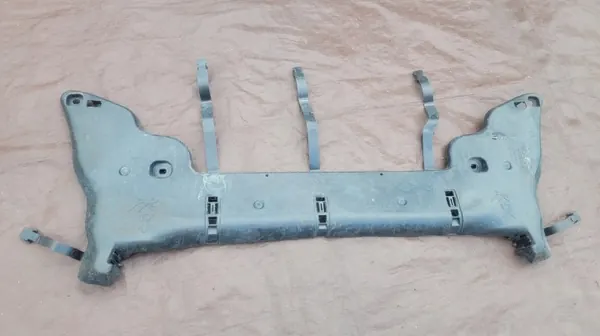 Dacia Duster II Achterbalkafdekking OEM 555829892R image 9