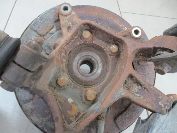 Subaru Legacy 09-14 V 2.0 D Hinterachsschwinge rechts image 5