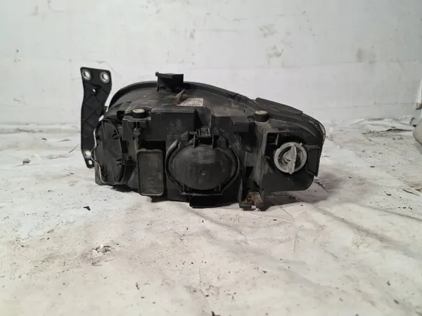 Audi OE 8E0941004AJ Faro Derecho image 3