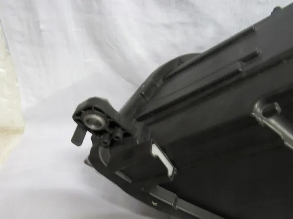 Oikea Ajovalo VW Caddy 2K1 H4 Eurooppa image 5