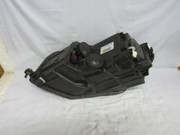 Oikea Ajovalo VW Caddy 2K1 H4 Eurooppa image 8