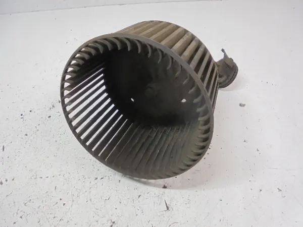 AUDI 100 C3 Souffleur de Chauffage 431959101D image 3