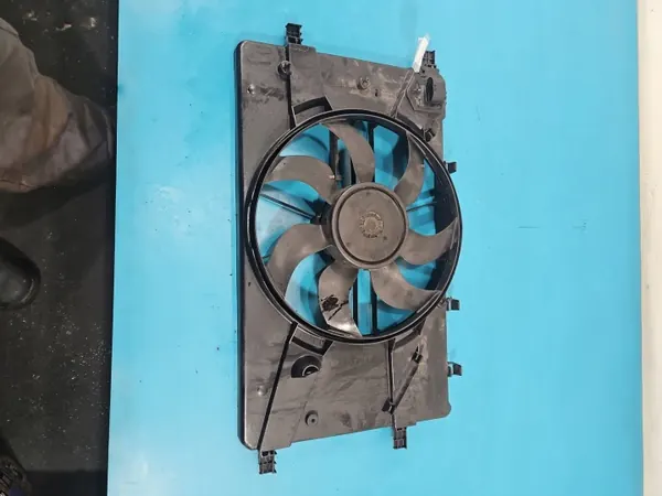Radiatorventilator OEM 13267634 voor Opel Astra IV image 2