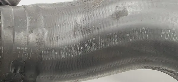 Volvo OE 30778626 tuyau d'intercooler image 2