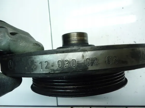 MERCEDES ML W163 2.7CDI Polia do virabrequim A6120300203 image 4