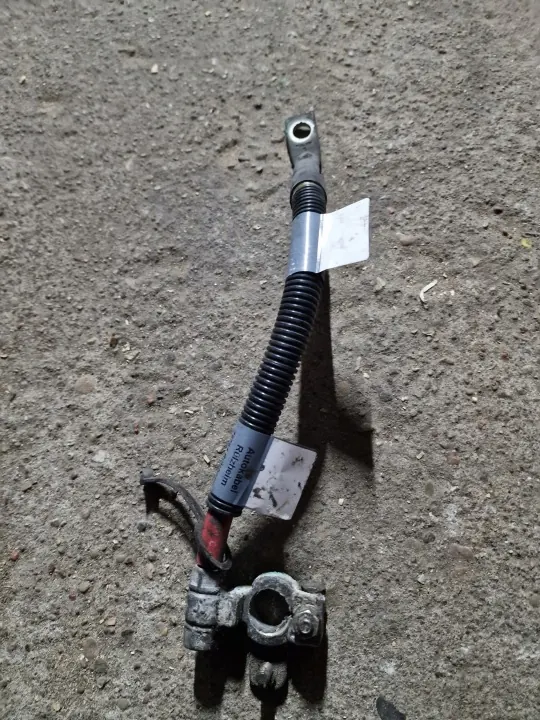 Cable Batería Scania OEM 2420648 - Estado Usado image 3