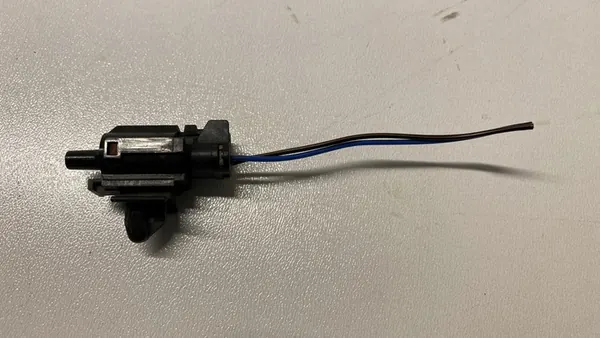 HYUNDAI TUCSON KIA SPORTAGE Sensor de Temperatura Externa image 1