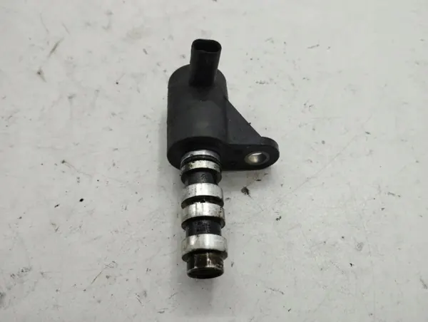 Válvula de polea Mercedes-Benz OEM A6541800415 - Usado image 2