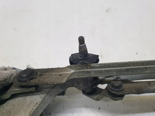 Pyyhkijämekanismi Volvo V50 image 5