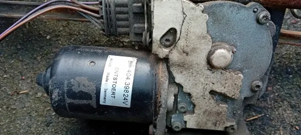 Motor do limpa-para-brisas OEM 404.399 Mercedes Atego 1017 image 4