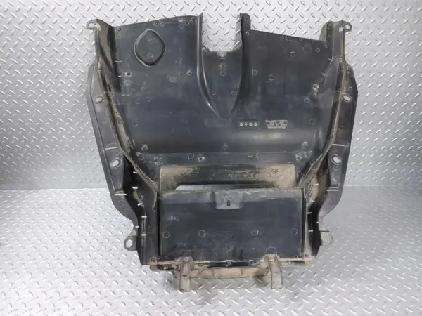 Moldura do capô Subaru Outback OEM 57253AL000 image 4
