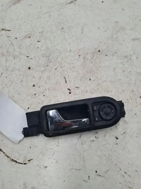 Voor rechter binnenhandgreep OEM 3B1837113C VW Passat image 2