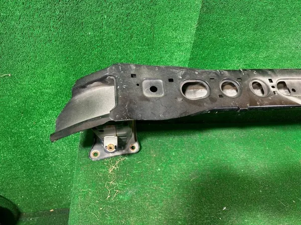 Framstötfångarbalk OEM F0C1-72803 Ford Focus MK3 image 3