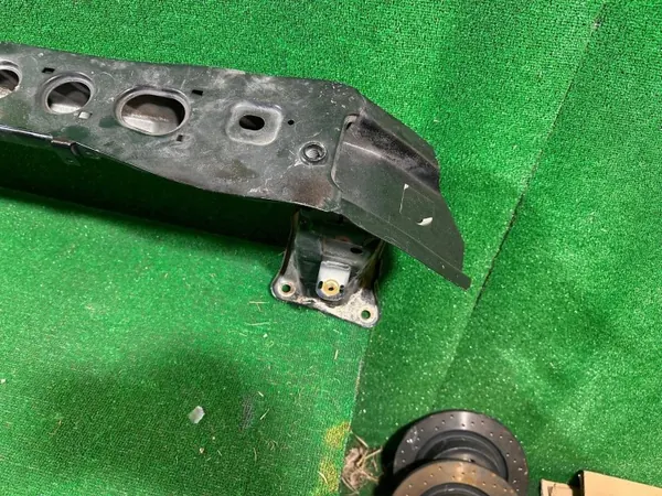 Framstötfångarbalk OEM F0C1-72803 Ford Focus MK3 image 5