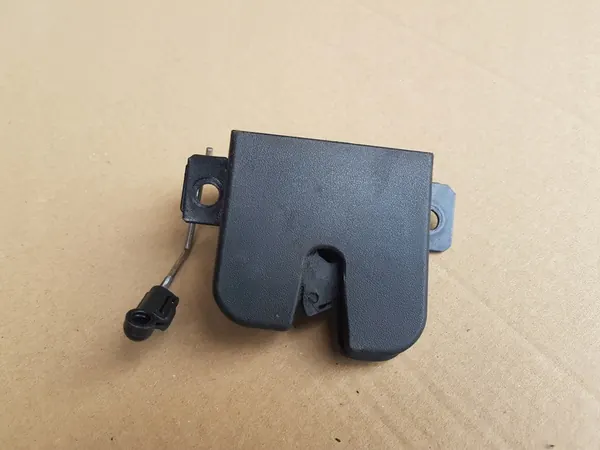 Baklucka lås / VW Caddy III / VW T5 / 7H0827426AD image 10