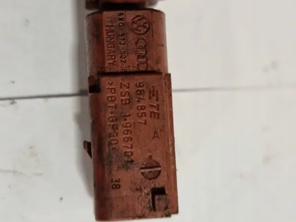 Volkswagen Transporter - Caravelle T6 2017 Abgastemperatursensor OEM image 2