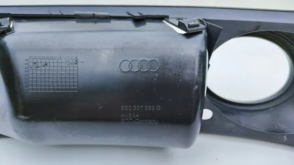 AUDI A4 B7 S LINE Marco de faro antiniebla derecho OEM image 7