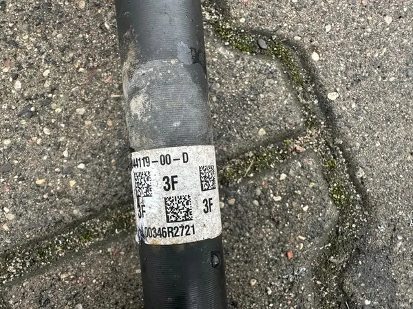 Höger Vänster Drivaxel TESLA Model 3 AWD 2018--> OEM 1044119-00-D image 2