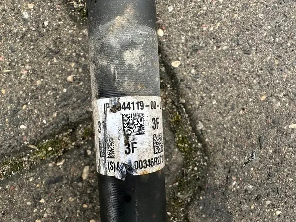 Höger Vänster Drivaxel TESLA Model 3 AWD 2018--> OEM 1044119-00-D image 3