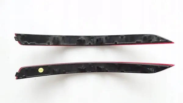 Takana Oikea Heijastin Skoda Octavia III image 3