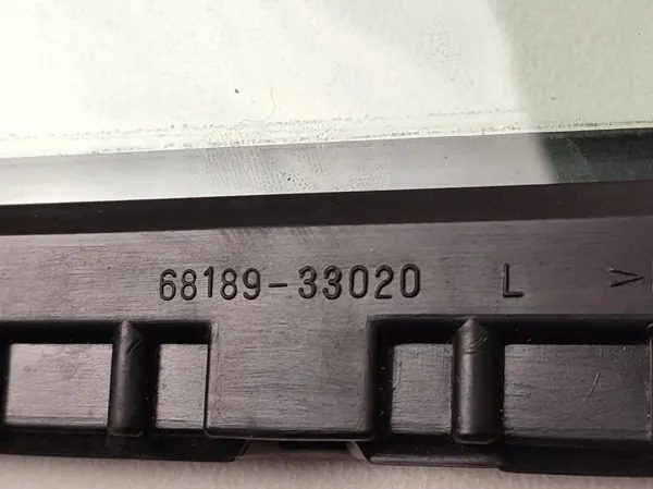 Seitentürglas OEM 6818933020 Links Hinten Toyota Camry image 4