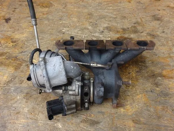 Turbokompressor AUDI A3 8P GOLF V EOS 2.0 TFSI 06F145701B image 3
