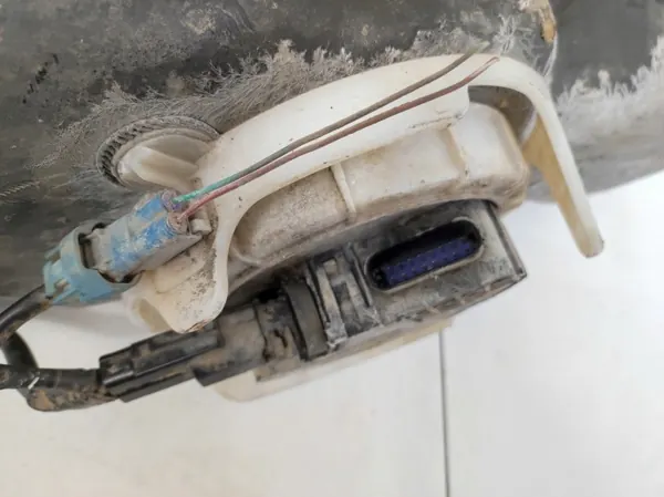 AdBlue-säiliö OEM 77800-60020 Toyota Land Cruiser 150:lle image 9