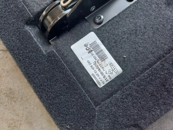 Kofferbakmat OEM 745E03000R voor Renault Megane IV Estate image 5