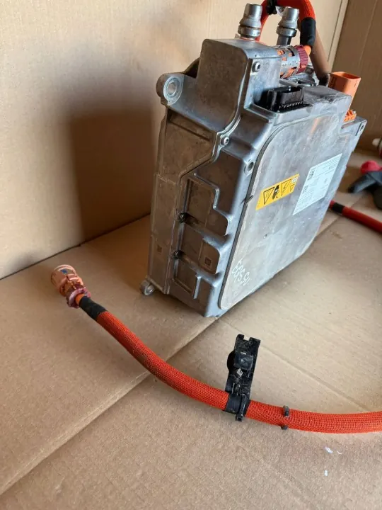 Convertidor de voltaje Mercedes-Benz EQE V295 OEM A0009000440 image 4