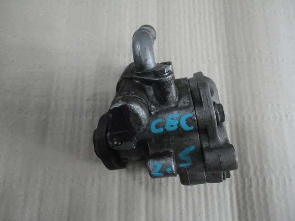 VW CRAFTER 2.5 TDI Spannerbeugel image 3