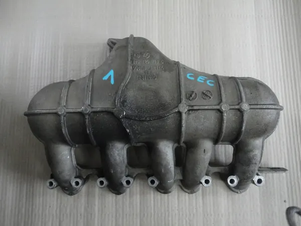 VW CRAFTER 2.5 TDI Spannerbeugel image 4