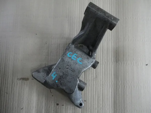 VW CRAFTER 2.5 TDI Spannerbeugel image 7