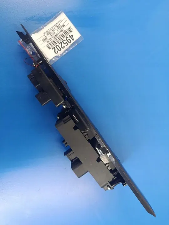 MAZDA 3 BK 06-09 Raam Schakelpaneel BN8F66350A image 2