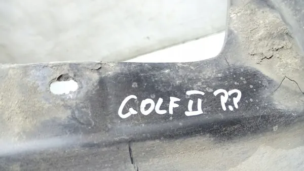 Front Right Wheel Arch Volkswagen Golf 1.3 image 2