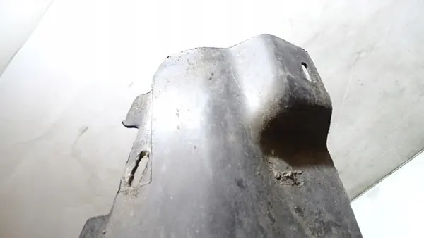 Front Right Wheel Arch Volkswagen Golf 1.3 image 7