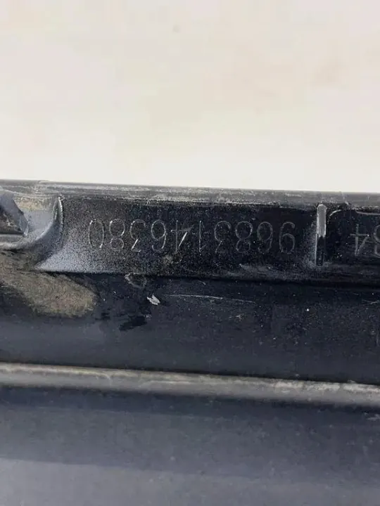 Peugeot 3008 Bakluckstrim OEM 9683146380 - Begagnad image 5