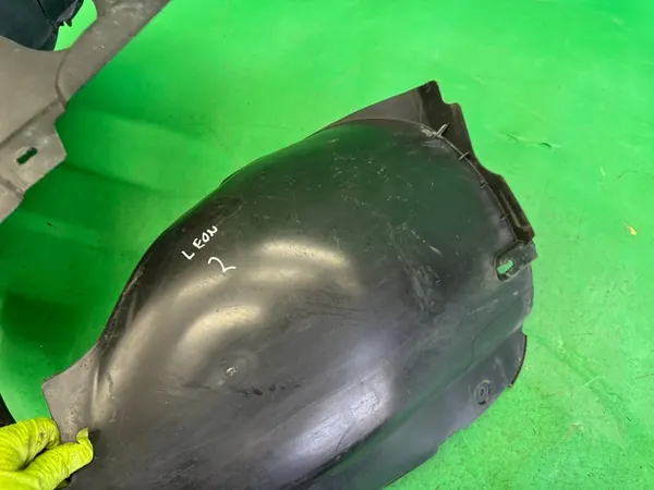 Front Left Wheel Arch 1P0809957 SEAT LEON II image 7