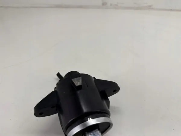 Contacteur d'allumage OEM 7P6905843E pour VW Touareg II image 2